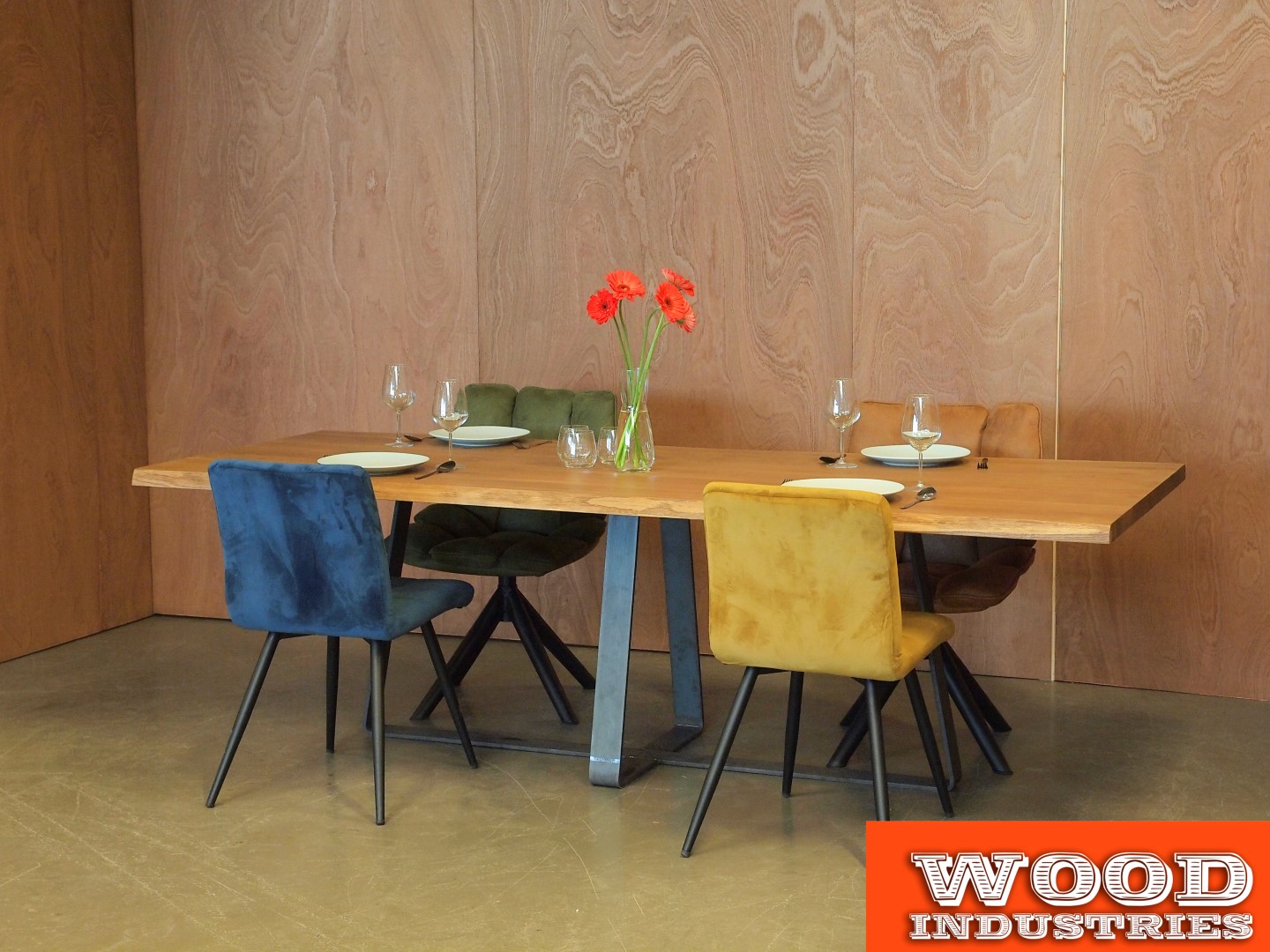 Eiken boomstamtafel - Hazelnoot | Woodindustries