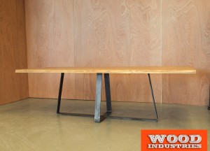 Eiken boomstamtafel - Hazelnoot | Woodindustries