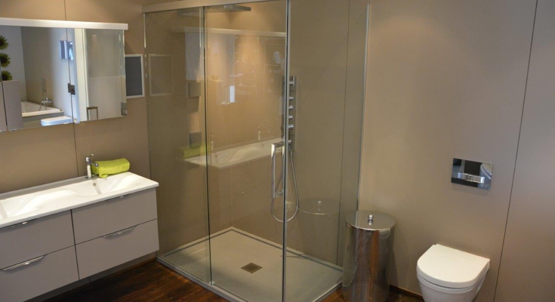 Soepel schuivende douchedeuren van Aquaconcept