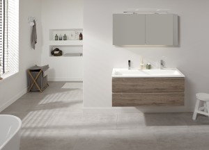 Badkamermeubels met warme houtkleur van Thebalux - 