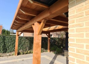 Robuuste overkapping | MG Houtbouw