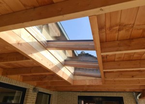 Robuuste overkapping | MG Houtbouw