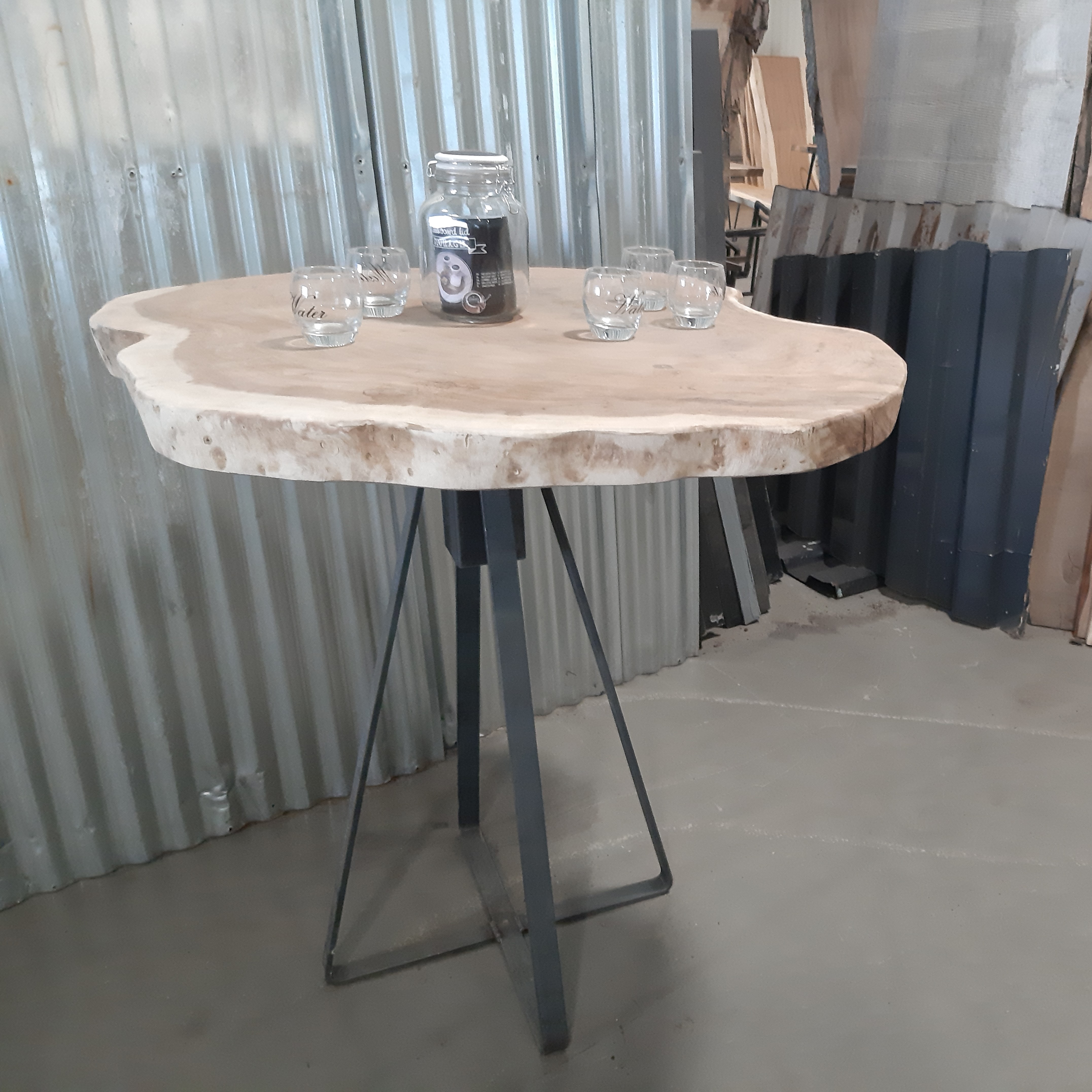 Suar bartafel midden triangel