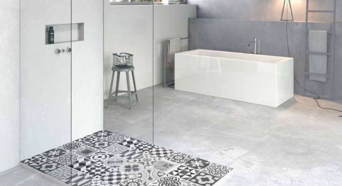 3 nieuwe douchevloeren voor een trendy badkamer
