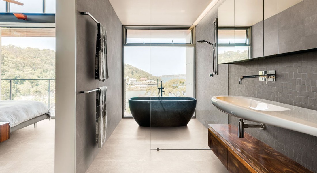 Mooie tegelserie voor de badkamer van Douglas & Jones