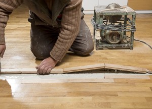 Schade aan de vloer: wat is er verzekerd? - 