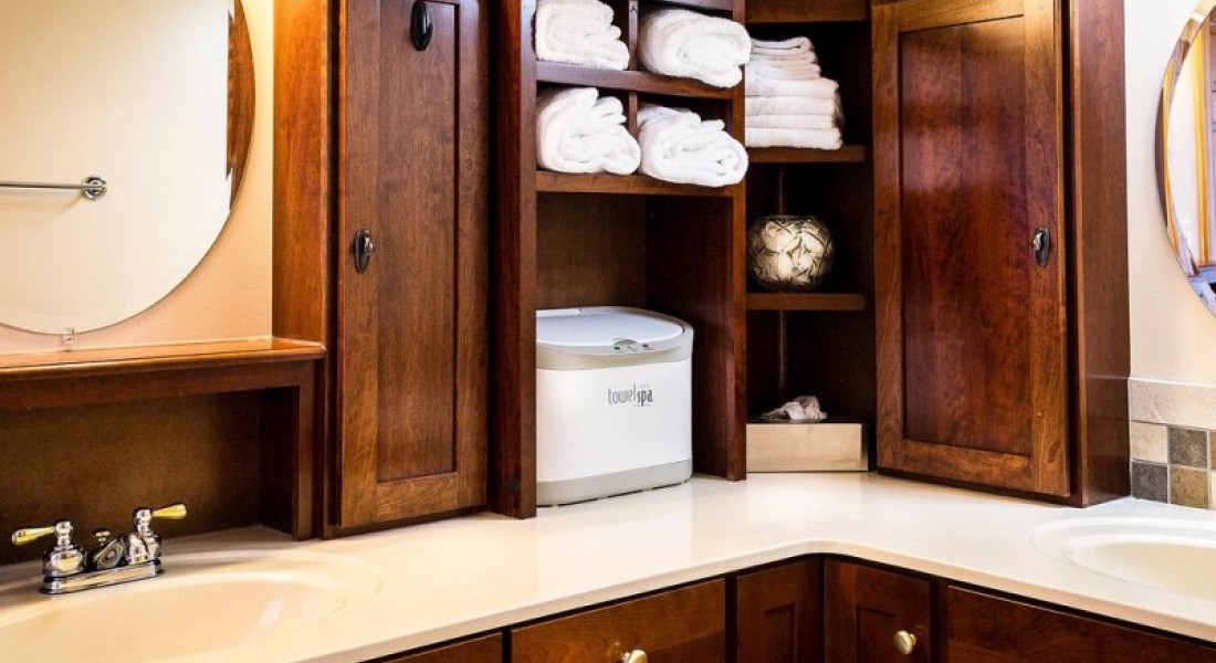 Voordelen van een stellingkast in de badkamer 
