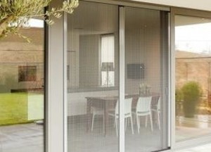 Kan ik mijn hordeur in de winter laten zitten of niet? - 