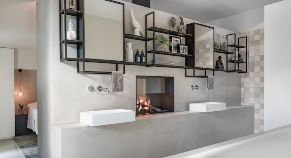 Een haard in de badkamer!