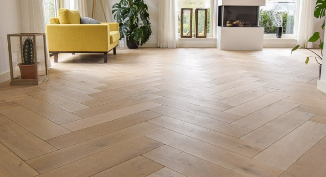 Visgraat vloeren voor elk interieur