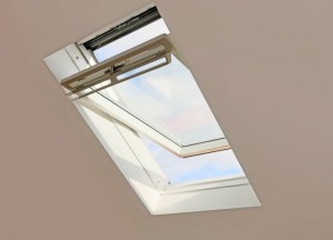 Wat is het verschil tussen houten en kunststof dakramen? - 