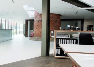 Creeer een industriële badkamer met betonlook - 