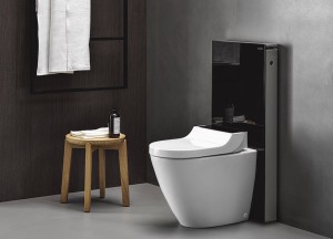 Nieuw! De vloerstaande AquaClean Tuma douchewc - Geberit