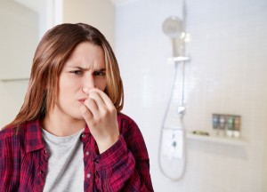 Vieze geur in de badkamer? Zo los je het op! - 