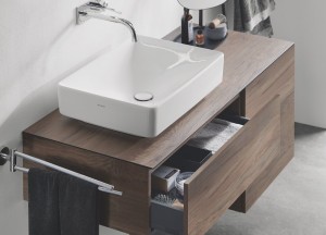 Stijlvolle opbergruimte rond de wastafel - Geberit