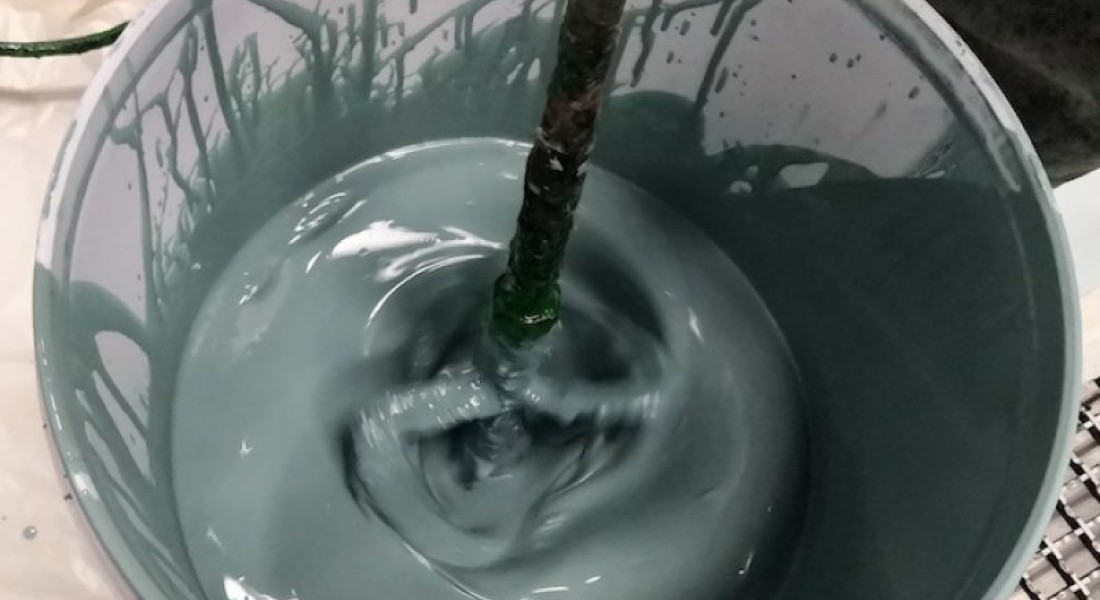 Badkamervloer: underlayment in combinatie met epoxy