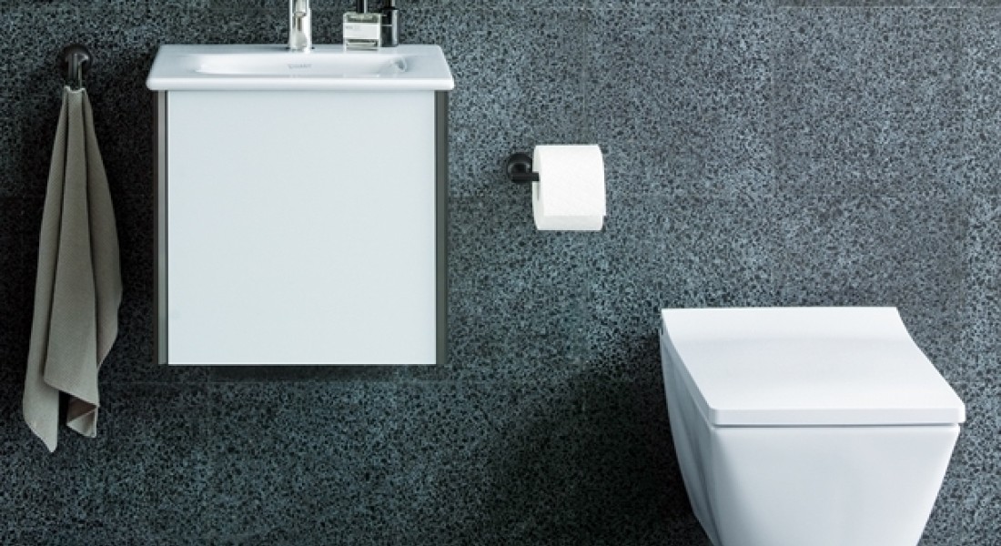 Toilet met ingebouwde geurafzuiging. Altijd fris!