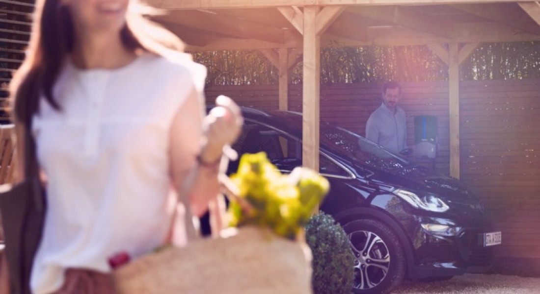 Drie voordelen van een laadpaal aan huis