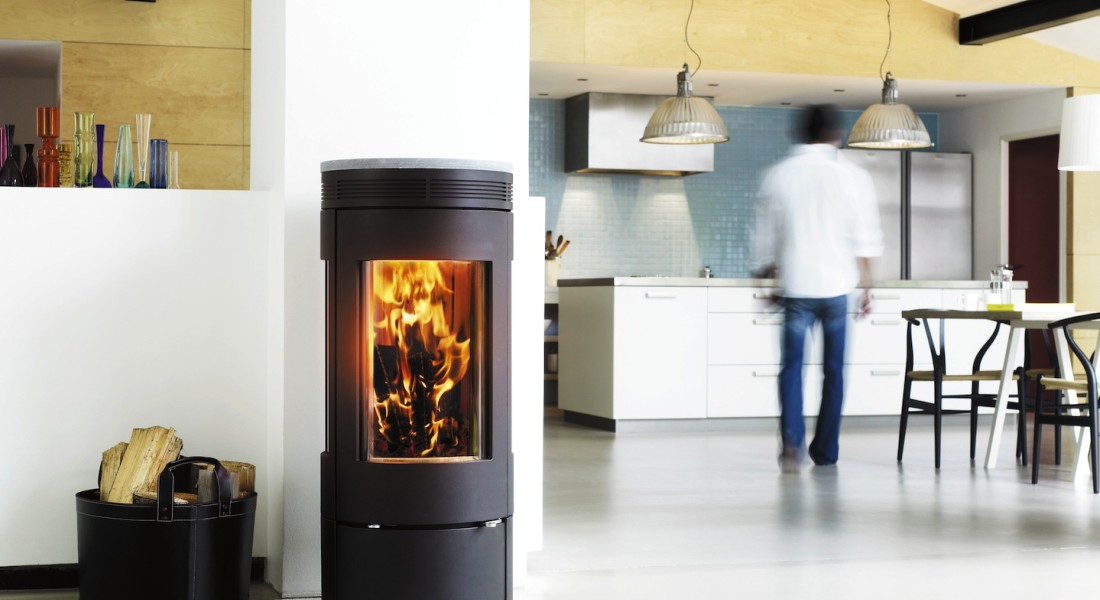 Milieubewust stoken met Deense houtkachels