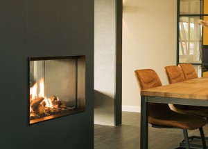 De nieuwste inbouwhaarden van Faber. Elektrische haarden & hybride op gas! - Faber