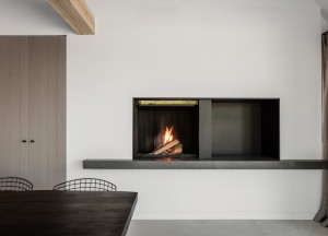 Design haarden met glazen liftdeur - 