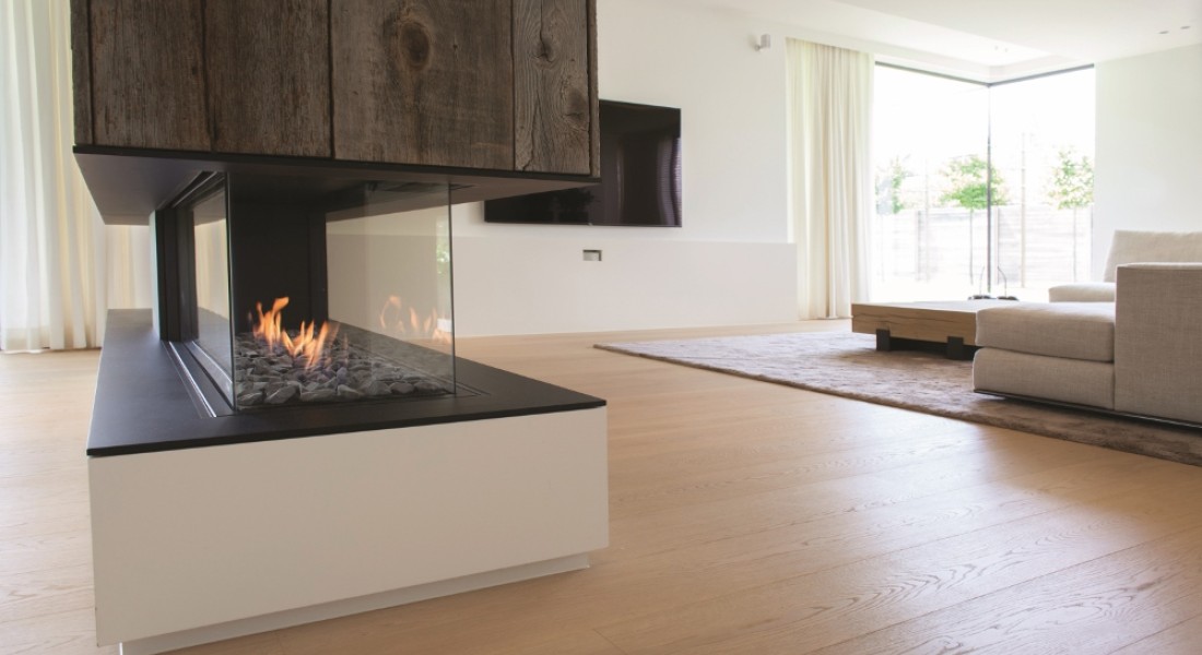 Binnenkijken: licht parket in modern interieur