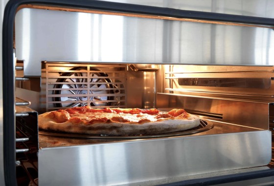 De perfecte inbouw oven voor de pizza lover! - ILVE