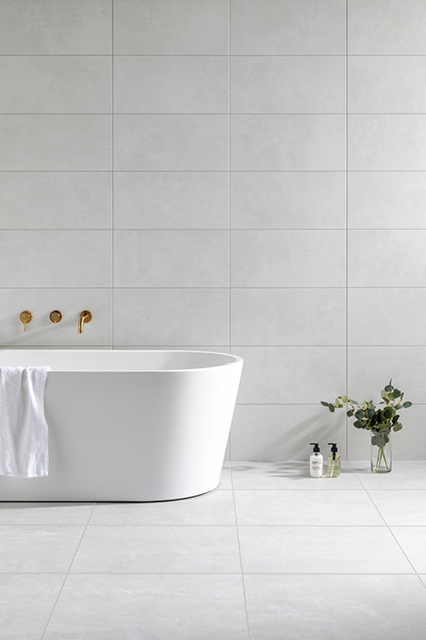 Badkamersfeer Serene - Meld Light Grey I Motto by Mosa