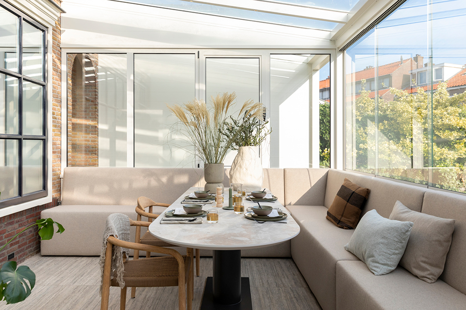 SOLOSTONE Uni Travertine Greige I vtwonen buitentegels by Douglas & Jones