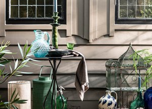 SOLOSTONE Uni Beton Olive 70x70 cm I vtwonen buitentegels by Douglas &amp; Jones - vtwonen buitenvloeren by Douglas &amp; Jones