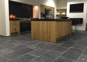 Showroom natuursteen- & keramische vloeren van Nibo Stone - 
