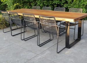 Suar boomstam buitentafel  | Woodindustries