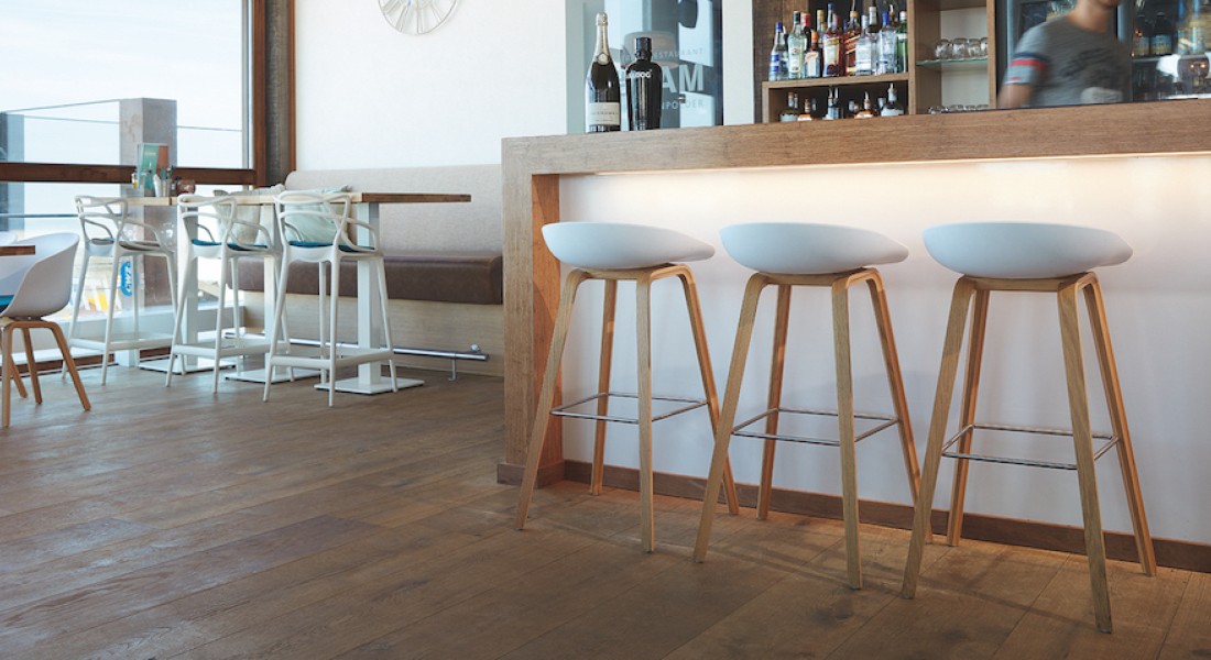 Zon, zee, strand en een sterke houten vloer