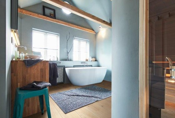 Doen, laminaat in de badkamer - Van Manen Vloeren