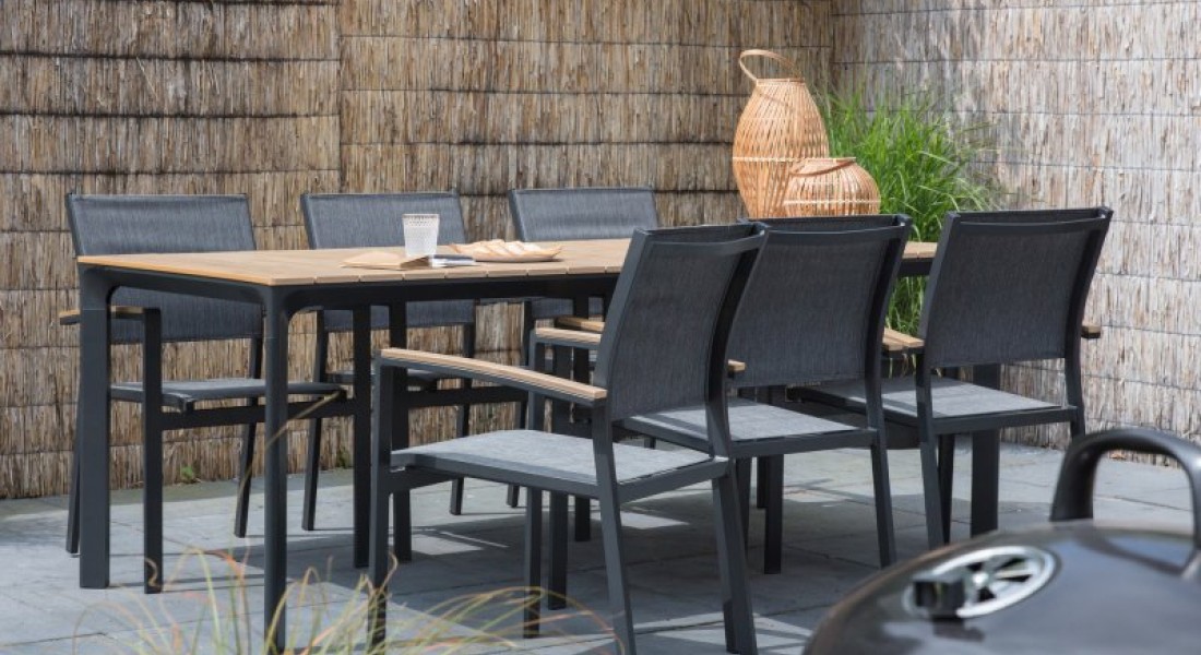 Hoe kies je de perfecte tuintafel voor in jouw tuin?