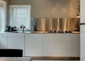 Mooi! Keukenbladen van roestvrij staal - Dekker Zevenhuizen