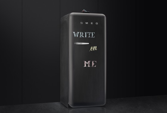 SMEG blackboard koelkast die ook je berichten bewaard - Smeg