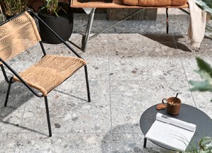 SOLOSTONE Uni Composite Mix I vtwonen buitentegels by Douglas &amp; Jones - vtwonen buitenvloeren by Douglas &amp; Jones