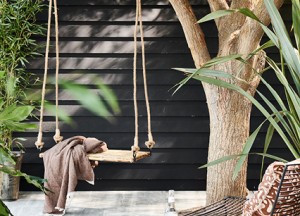 SOLOSTONE Uni Dark Travertine I vtwonen buitentegels by Douglas &amp; Jones - vtwonen buitenvloeren by Douglas &amp; Jones