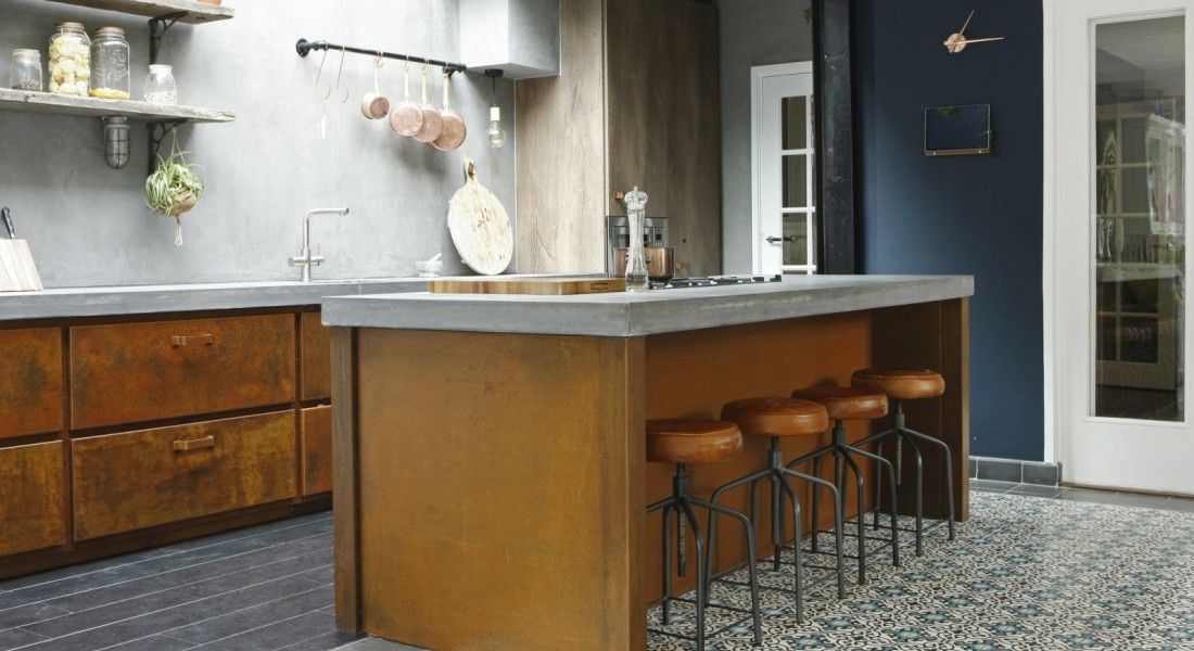 Keukeninspiratie! Keukens van staal, hout & beton