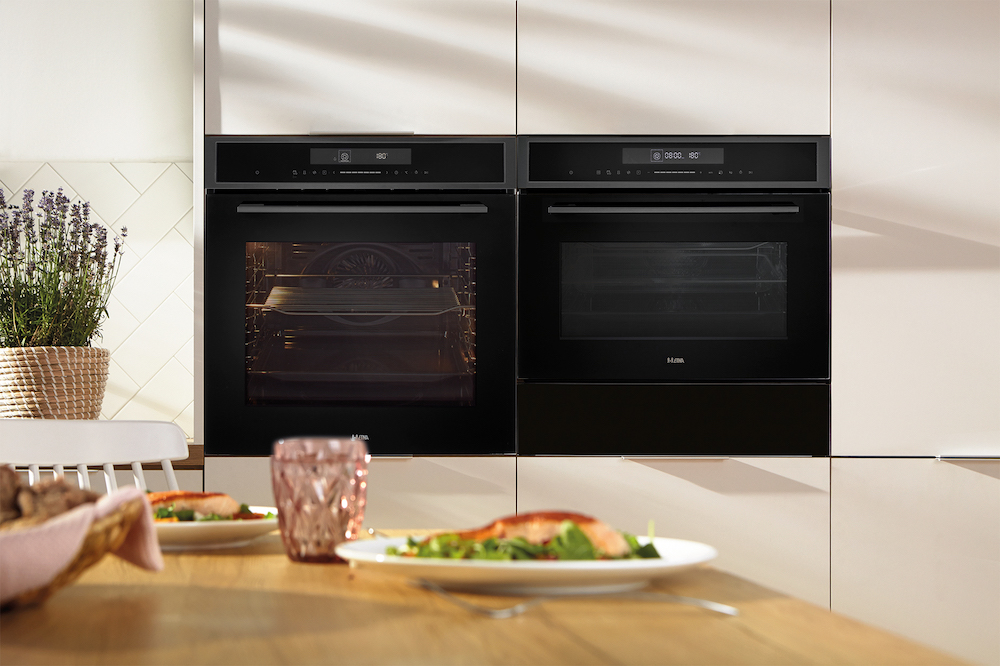 Multifunctionele oven in Black Titanium OM670Ti | ETNA