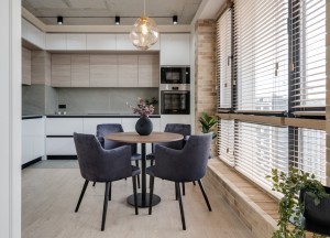 Aluminium jaloezieën: dé perfecte raambekleding voor in de keuken - 