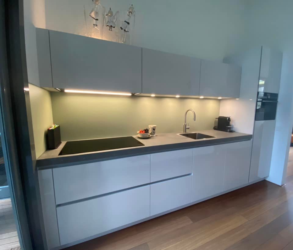 Voordelen luxe aluminium achterwanden | Bokmerk