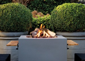 Happy Cocooning: loungetafels met ingebouwde tuinhaard - 