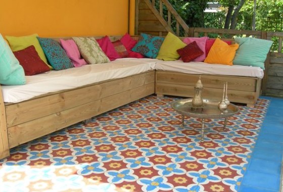 Tuinidee: kleurrijke tegels op je terras - WOLF-Garten