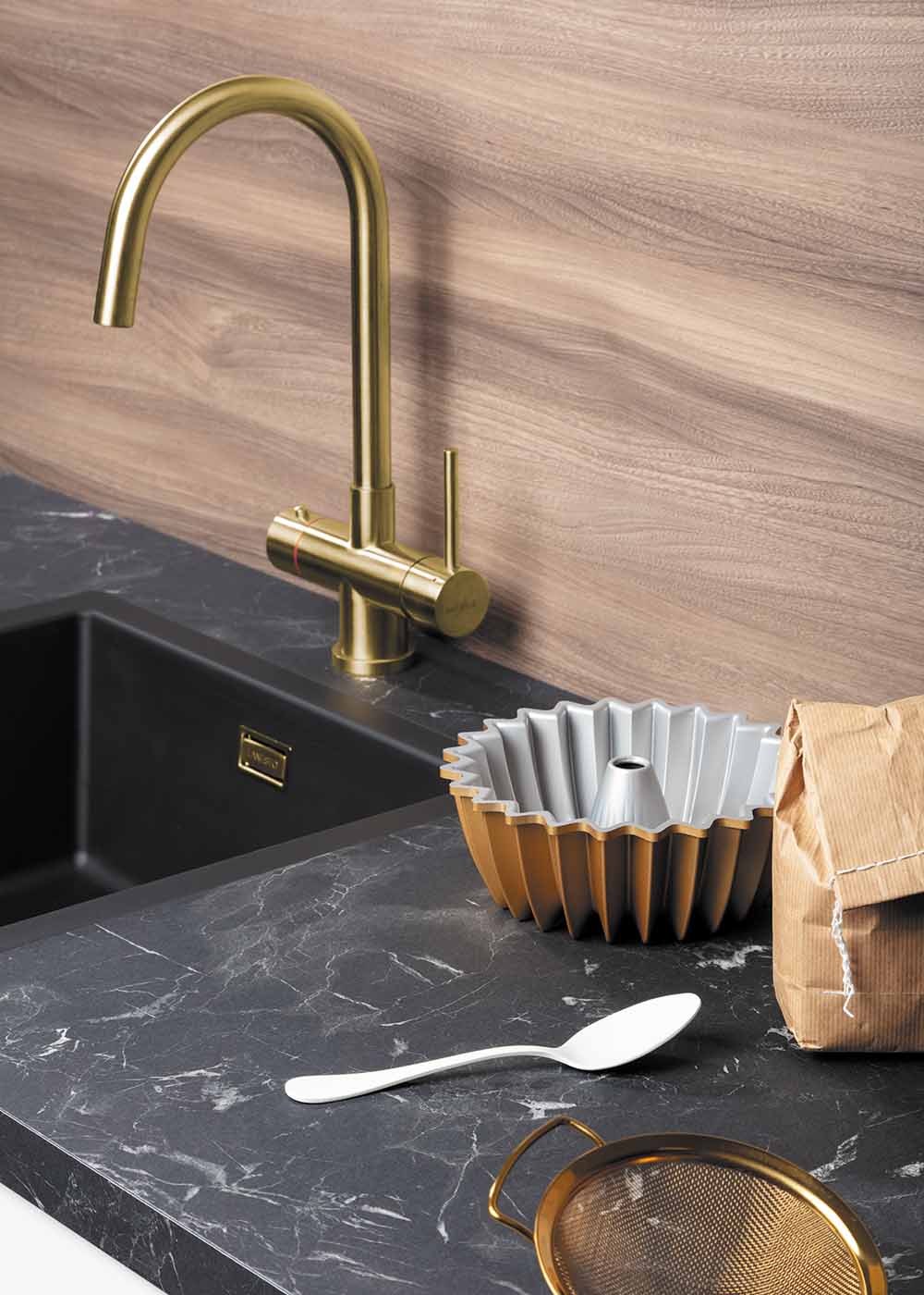 Donker marmerblad Discovery | DecorTop