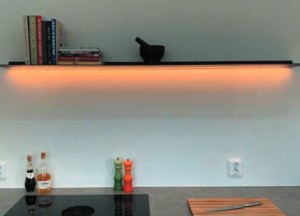 Wandplank met verlichting | Dekker Zevenhuizen - Dekker Zevenhuizen