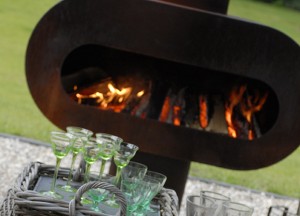 Genieten bij een stoere buitenhaard met grill - Zeno Products