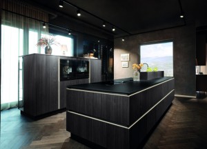 Keuken truffelgrijs met zwart greepprofiel | i-lum - i-luminate