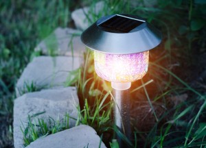 Tuinverlichting plaatsen - WOLF-Garten